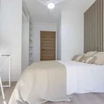 Rent a room of 110 m² in valencia