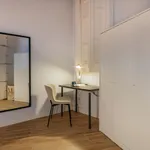 Rent 7 bedroom apartment in Barcelona