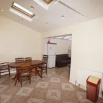 Rent 4 bedroom apartment in West Midlands