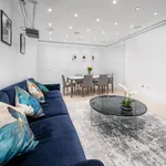 Rent 4 bedroom apartment of 1200 m² in London