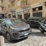 Affitto 3 camera appartamento di 95 m² in Napoli