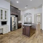 Rent 3 bedroom apartment of 397 m² in Houston