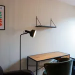 Rent a room of 300 m² in brussels