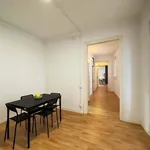 Rent a room of 142 m² in Barcelona