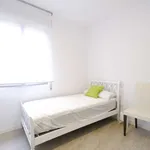 Rent a room of 160 m² in madrid