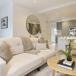 Rent 3 bedroom apartment of 77 m² in London