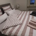 Miete 4 Schlafzimmer wohnung von 95 m² in Düsseldorf