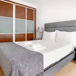 Rent 4 bedroom apartment of 40 m² in Lisboa