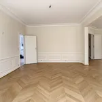 Maison de 370 m² avec 9 chambre(s) en location à Woluwe-Saint-Lambert