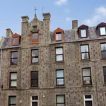 Rent 3 bedroom flat in Aberdeenshire