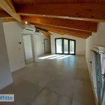 Affitto 4 camera appartamento di 85 m² in Bologna