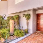 Rent 3 bedroom house of 336 m² in Sandton