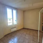 Maison de 55 m² avec 3 chambre(s) en location à Arles