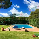 Rent 5 bedroom house of 850 m² in Roma