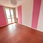 Appartement de 92 m² avec 4 chambre(s) en location à Wattignies