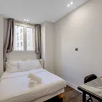 Appartement de 67 m² avec 2 chambre(s) en location à Paris