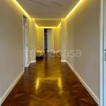 Rent 7 bedroom apartment of 262 m² in Milano