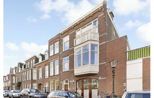 Huur 4 slaapkamer appartement van 105 m² in Den Haag