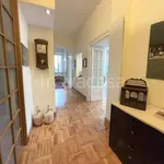 Rent 5 bedroom apartment of 164 m² in Roma