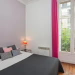 Appartement de 340 m² avec 1 chambre(s) en location à Paris