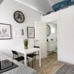 Rent 1 bedroom apartment in Lisbon