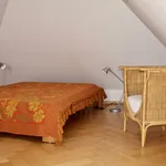 Miete 3 Schlafzimmer wohnung von 915 m² in Berlin