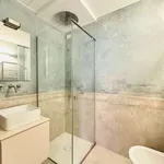 Rent 2 bedroom apartment of 63 m² in Milan