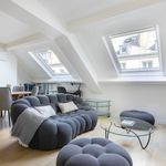 Appartement de 635 m² avec 2 chambre(s) en location à Paris