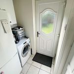 Rent 3 bedroom flat in North West England