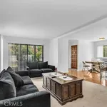 Rent 2 bedroom apartment of 95 m² in sherman oaks