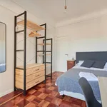 Rent 7 bedroom apartment in Lisbon