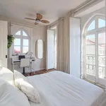 Rent a room of 225 m² in Lisboa