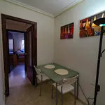 Rent a room of 100 m² in Sevilla