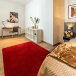 Miete 2 Schlafzimmer wohnung von 71 m² in Frankfurt