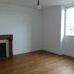 Maison de 146 m² avec 6 chambre(s) en location à Montreuil-Poulay