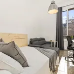 Rent 5 bedroom apartment in Barcelona