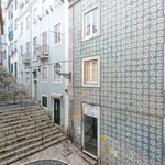 Rent 3 bedroom apartment in Lisbon