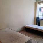 Rent 1 bedroom apartment of 21 m² in Johannesburg