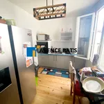 Appartement de 87 m² avec 4 chambre(s) en location à ROCHE