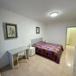 Rent 2 bedroom house of 50 m² in Milan