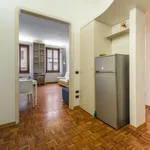 Rent 1 bedroom apartment of 70 m² in Florence