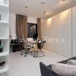 Rent 5 bedroom house of 310 m² in Rome