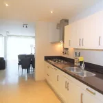 Rent 6 bedroom apartment of 165 m² in Den Haag