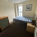 Rent 2 bedroom flat in Salford