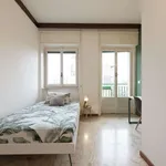 Rent a room of 130 m² in milan