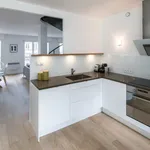 Rent 3 bedroom apartment of 87 m² in Paris