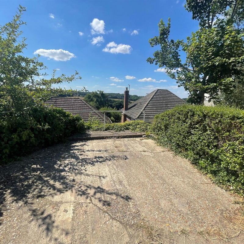 Hillside Road, Corfe Mullen, Wimborne, Dorset, BH21, 2 bedroom bungalow to let - 1048841 | Goadsby Newtown