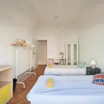 Rent 11 bedroom apartment in Lisbon