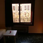 Rent a room in Valencia']