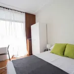 Rent a room of 150 m² in valencia